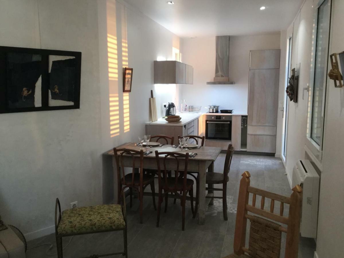 Marseille Malmousque Cabanon 45 M2 Sur L'Eau Apartment Luaran gambar